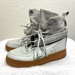Nike SF Air Force 1 High Light Bone Size 5.5 women’s 857872-004